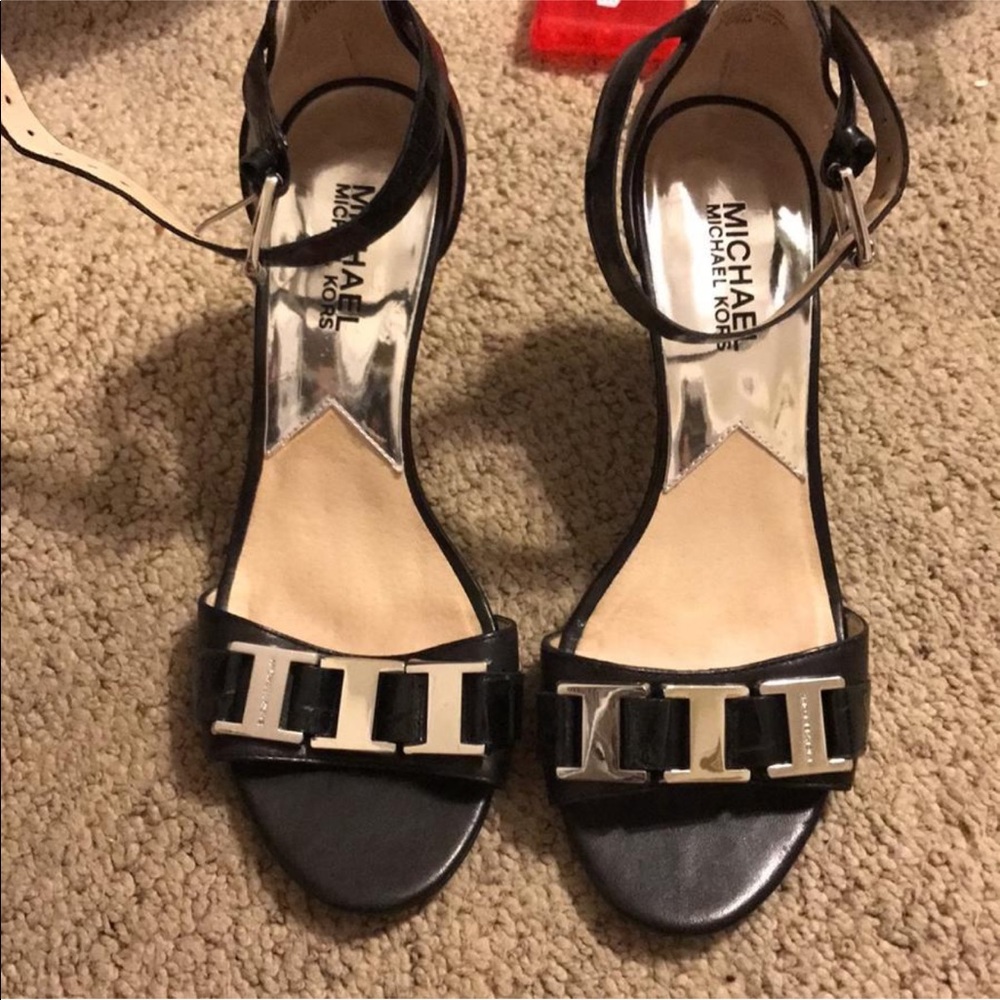 Black leather MK shoes